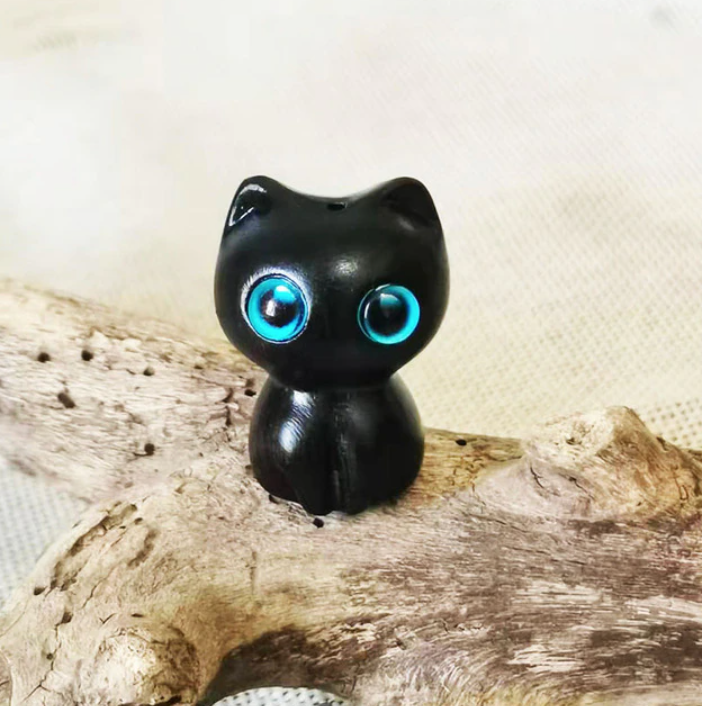 Small Wooden Cat Figurines 6 Styles