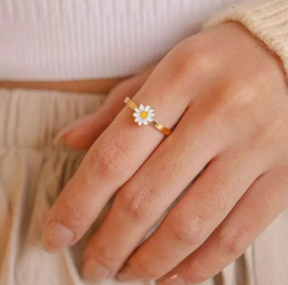 Daisy Flower Adjustable Ring for Women Anxiety Ring