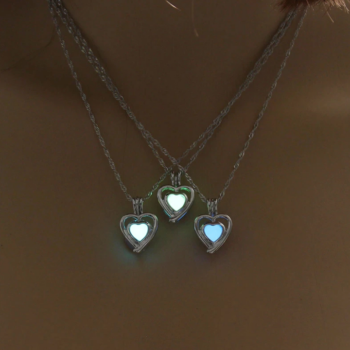 Heart Glow Necklace